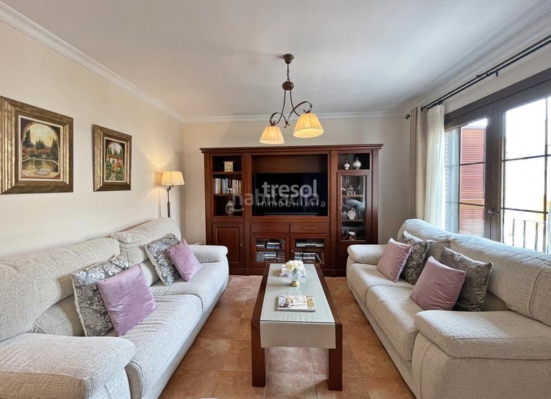 Foto 4e66c589-70d8-4ea6-8a2d-b1f31285c5cf. Chalet avec cheminée chauffage dans Centro Alhaurín de la Torre