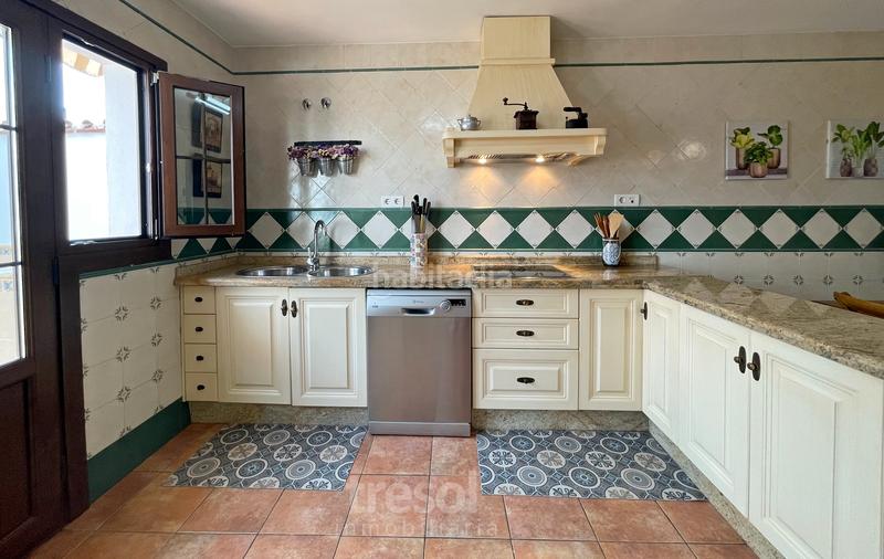 Foto 7201be96-e6e9-46a0-8bfc-6a4a98d4192f. Chalet avec cheminée chauffage dans Centro Alhaurín de la Torre