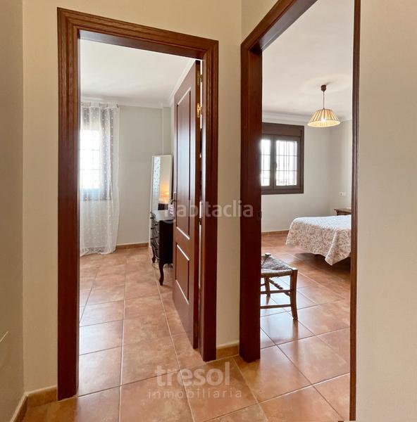 Foto 97499fc5-3ffb-4afc-bf83-149467b87aa1. Chalet avec cheminée chauffage dans Centro Alhaurín de la Torre