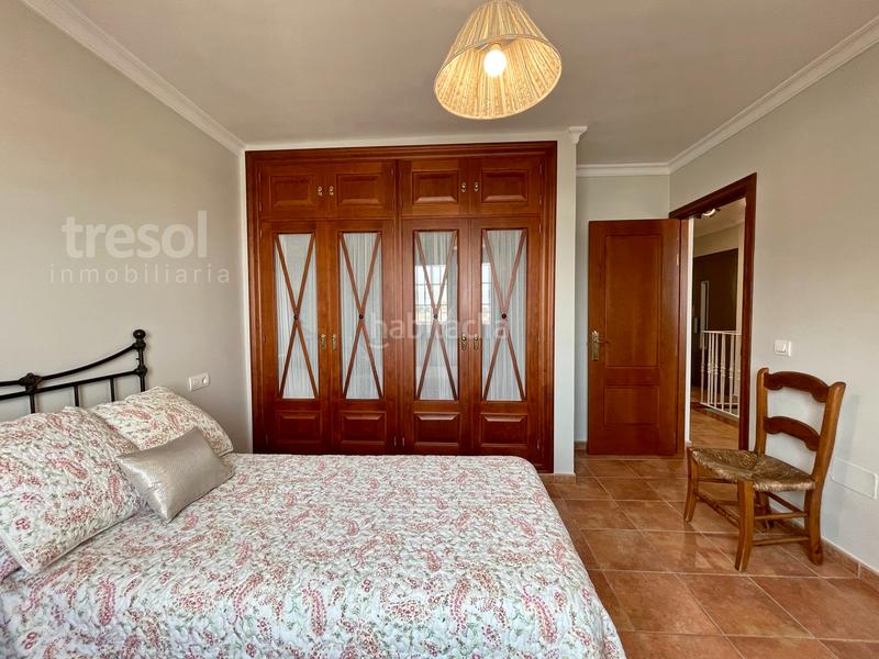 Foto c59cc2a7-f4e5-4b9b-bf76-8cfc557d5b00. Chalet avec cheminée chauffage dans Centro Alhaurín de la Torre