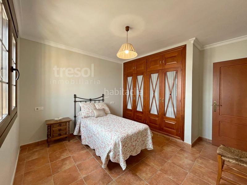 Foto d3b5f857-615a-4bc1-9f48-3471d81d2f5c. Chalet avec cheminée chauffage dans Centro Alhaurín de la Torre