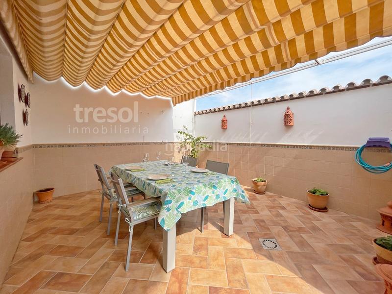 Foto f05b22e1-083f-4363-92f3-97de64006a8d. Chalet avec cheminée chauffage dans Centro Alhaurín de la Torre