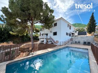 Chalet à Manantiales - Lagar - Cortijo. Gran villa recién renovada con apartamento de invitados y excele