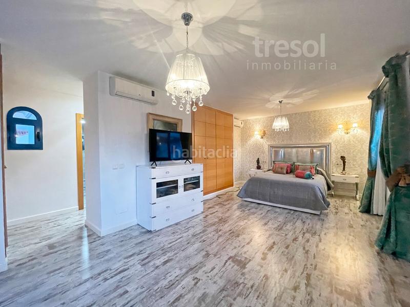 Foto e38dd12e-8a3c-4b70-aa45-5d258ef9f16d. Casa aparellada amb aparcament piscina a Pinos de Alhaurín Alhaurín de la Torre