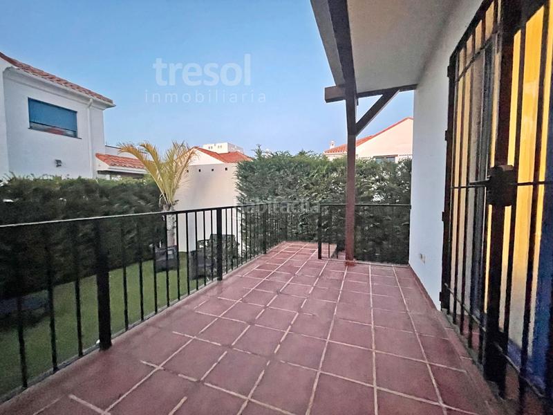 Foto 44e771f2-e5b9-49d0-be0b-533b4407b662. Casa pareada en Pinos de Alhaurín Alhaurín de la Torre