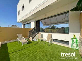 Casa adossada a Capellanía - Retamar. Chalet adosado de 2022 con piscina comunitaria en santa clara.