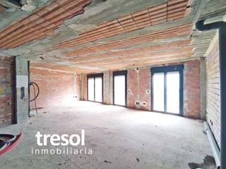 Location Bureau à Centro. Amplio local en bruto de 220m2 para oficinas o servicios en plen