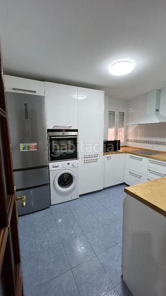 Foto bcad6a55-5d77-40d4-96cf-7e7ed958a4fe. Piso en Girón - Las Delicias Málaga