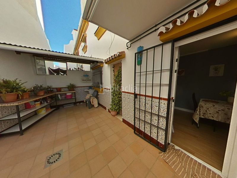 Foto 62c68fca-17de-4e6c-8c78-a8560ea16356. Casa adossada amb aparcament a San Alberto - La Alcubilla - Florisol Málaga