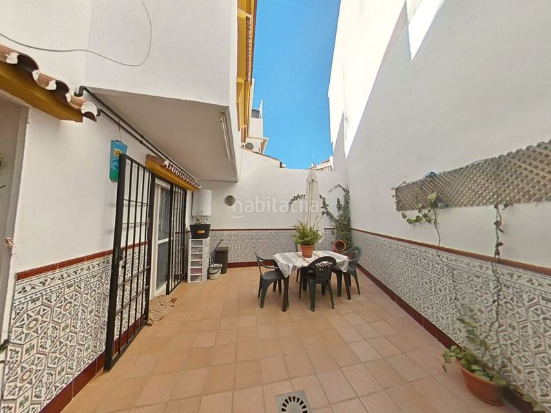 Foto d87c8978-cacf-4c9c-8a3e-d3d615a73ccf. Casa adossada amb aparcament a San Alberto - La Alcubilla - Florisol Málaga
