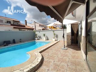 Casa adossada a Barrios (Los). Casa en venta en los barrios