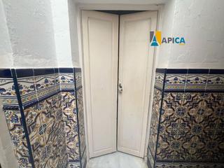 Casa en Conil. Casa de 3 plantas para reformar a 400m de la playa. conil de la