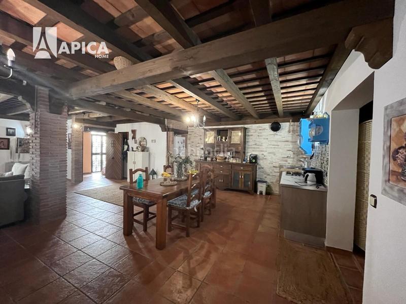 Foto f5d5c321-7c6b-47c7-8d0c-9ec3057af61f. House in Barrios (Los)