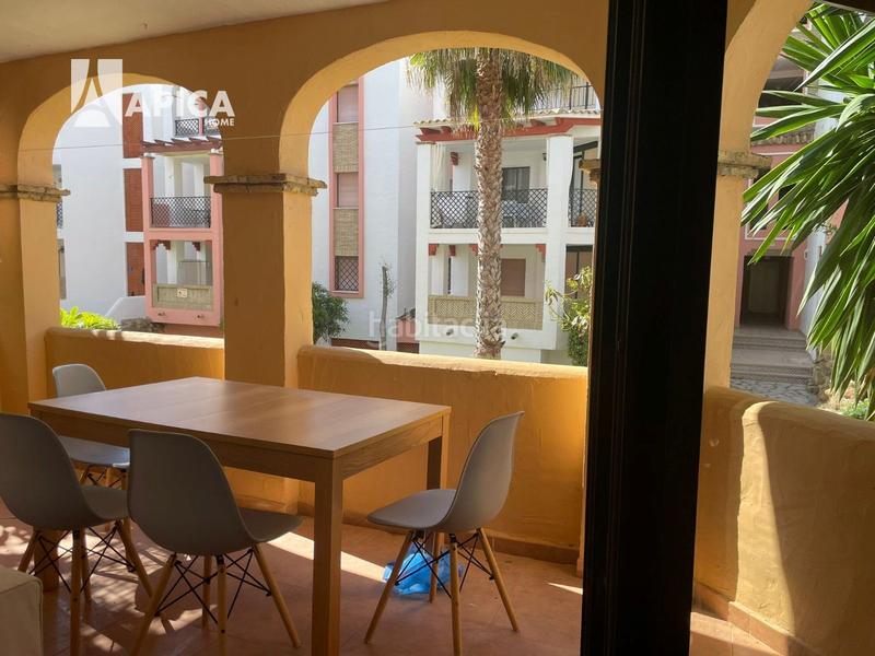 Foto b2f5c1e7-0b9f-4b1e-bc5f-f9768b838f7e. Appartement avec parking piscine dans Atlanterra Zahara de los Atunes