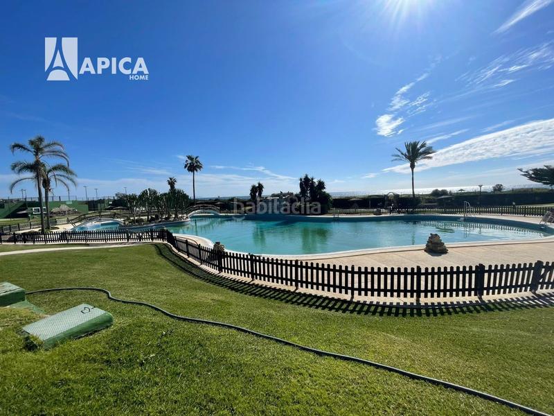 Foto f90438ab-83d2-42b8-b4b0-57fc1a3ccae3. Appartement avec parking piscine dans Atlanterra Zahara de los Atunes