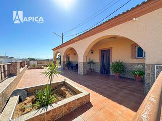 Casa a Parque Atlántico - Ronda este. Finca en rajamancera
