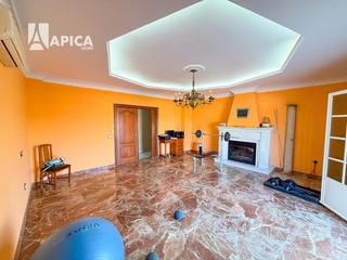 Xalet a Caballero Bonald-S. José Obrero-Guadalcacín. Vivienda con local en san jose obrero