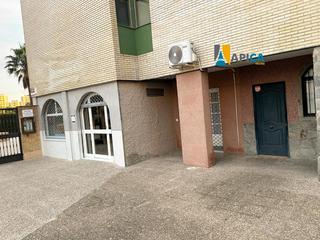 Local Comercial a El Altillo. Local en monte alto