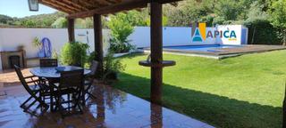 Xalet a Barbate. Chalet independiente con piscina privada en barbate.