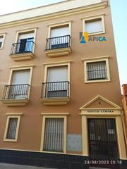 Pis en Ncleo urbano. Piso de 2 dormitorios, fuente amarga. chiclana de la frontera.
