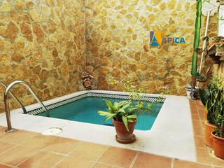 Casa en San Enrique-Guadiaro-Pueblo Nuevo. Guadiaro, casa unifamiliar en zona tranquila.