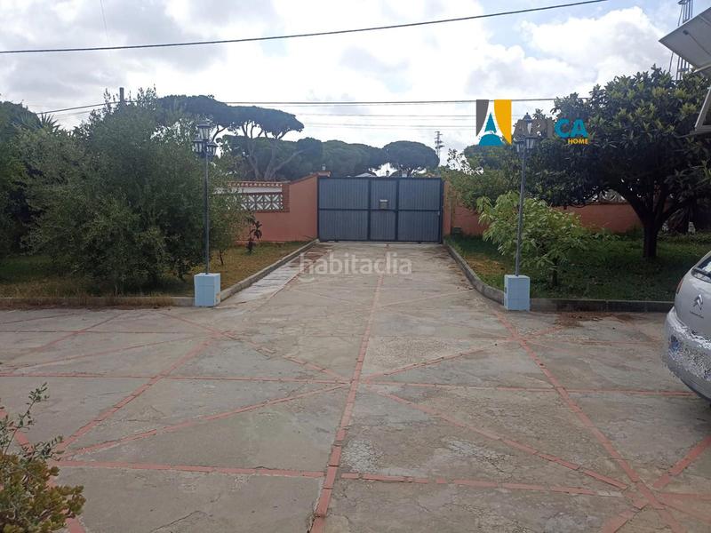 Foto 399d6946-0384-4cbf-81ba-915c931969da. Chalet avec parking piscine dans Las Lagunas - Campano Chiclana de la Frontera