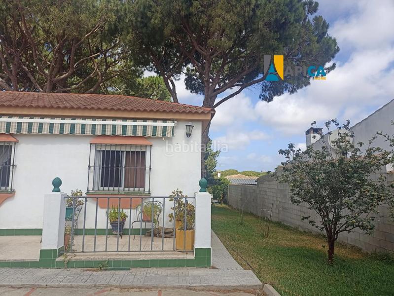 Foto 5cd4742a-4704-4c2d-8b59-9d7be52ee30b. Chalet avec parking piscine dans Las Lagunas - Campano Chiclana de la Frontera
