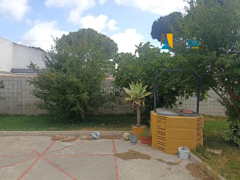 Foto 89cade98-430e-489b-8c04-20bcd150911c. Chalet avec parking piscine dans Las Lagunas - Campano Chiclana de la Frontera