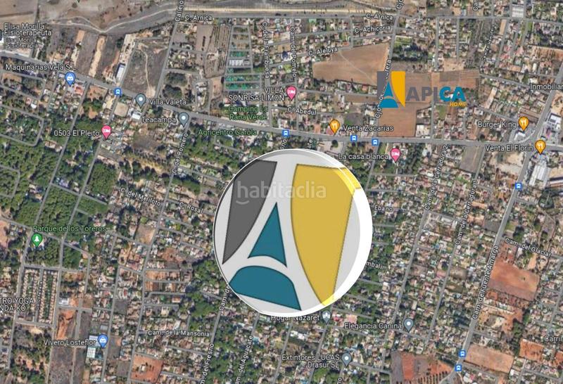 Foto ba26e72e-0488-4b51-aac2-24f6fe906592. Chalet avec parking piscine dans Las Lagunas - Campano Chiclana de la Frontera