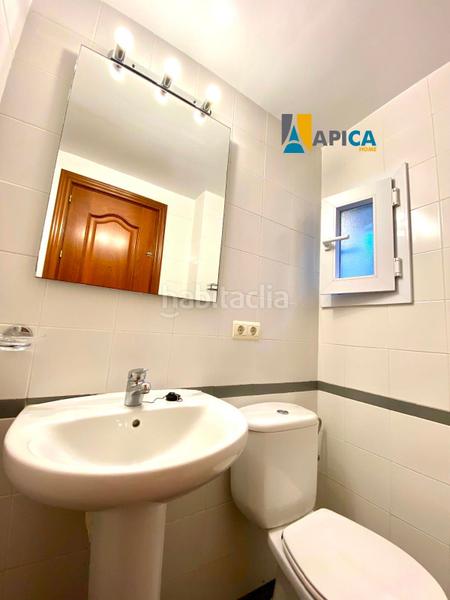 Foto 94a54fa6-a7db-48c5-acbf-efc59195de59. Casa adosada se vende chalet adosado en alcaidesa, la línea de la concepción en La Alcaidesa