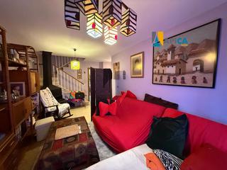 Casa adosada en San García. Nuda propiedad adosado de 3 habitaciones mas vestidor, 2 baños c