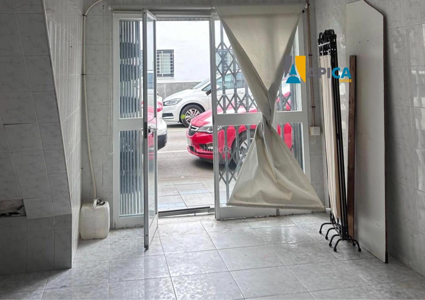 Local comercial con doble acceso en el Centro de Barbate. Barbate