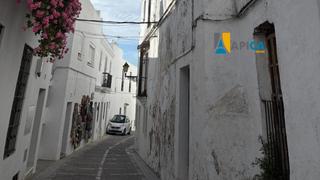 Casa a Vejer. Casa a reformar de 120m en casco antiguo, vejer de la frontera.