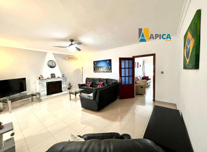 Foto e02591bd-3561-42e4-b536-903e51c2a7e4. Casa adossada amb aparcament piscina a Barrios (Los)