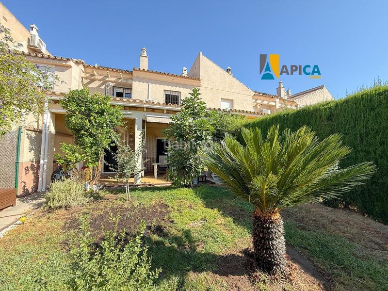 Foto 19ef1e67-28a1-4a64-a90a-c21474399b53. Casa a schiera con riscaldamento parcheggio piscina in Jerez de la Frontera