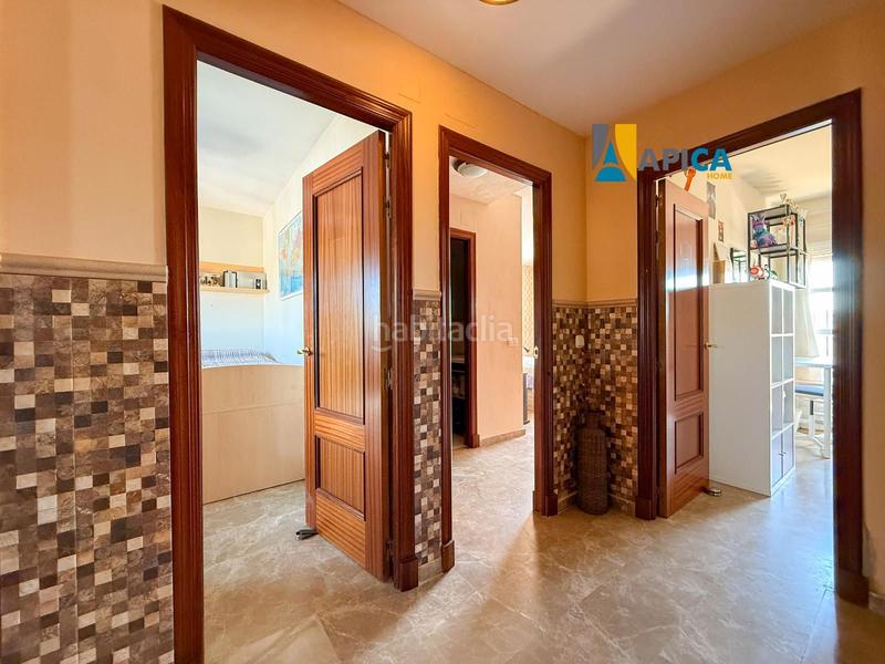 Foto 1c69aaac-faca-4e14-b2e2-ca4030cee190. Casa a schiera con riscaldamento parcheggio piscina in Jerez de la Frontera