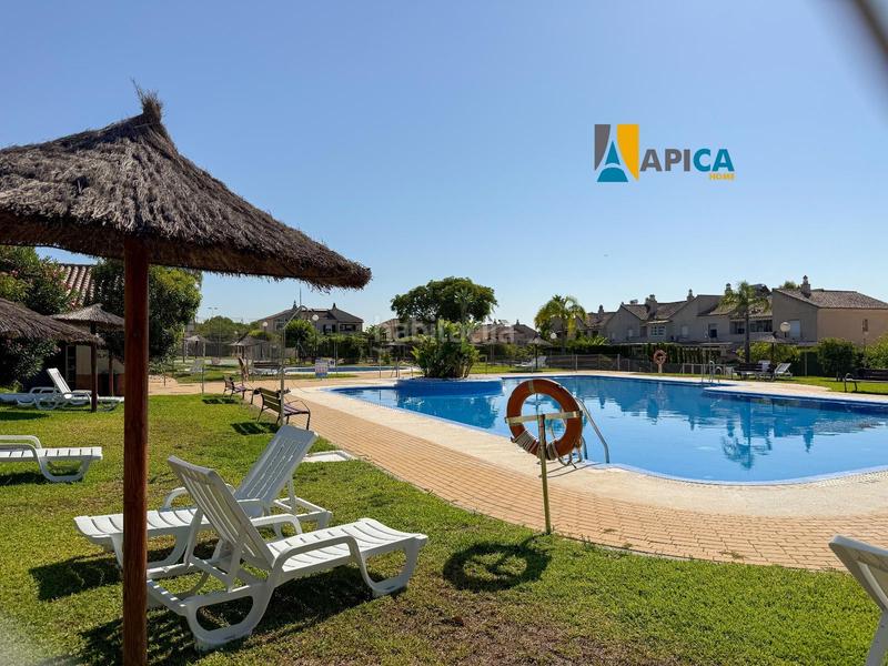 Foto 71e475a4-6726-4040-ae31-a0d1f45fffab. Casa a schiera con riscaldamento parcheggio piscina in Jerez de la Frontera