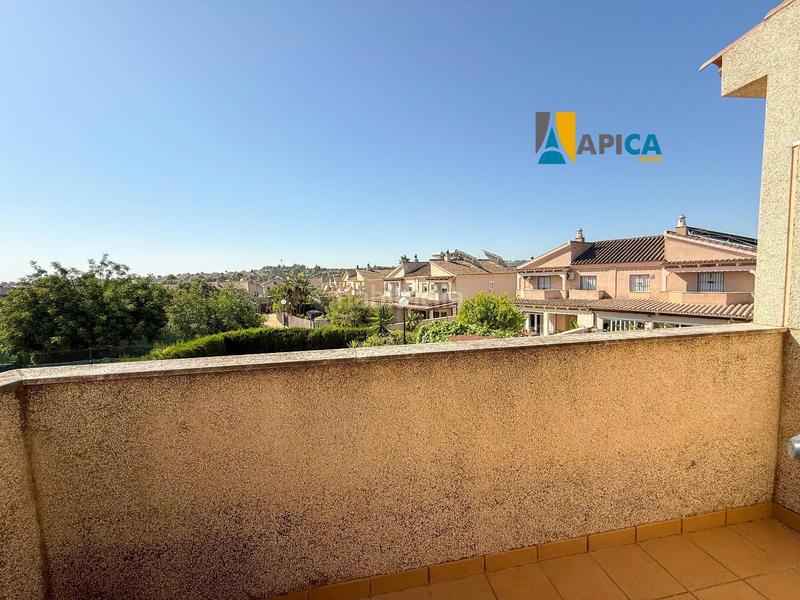 Foto a5ebf267-8da4-4275-8385-f15926ed4952. Casa a schiera con riscaldamento parcheggio piscina in Jerez de la Frontera