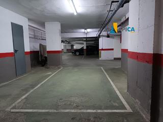 Parking voiture à Centro-San Felipe-Huerta Fava. En venta plaza de garaje con trastero en la linea de la concepci