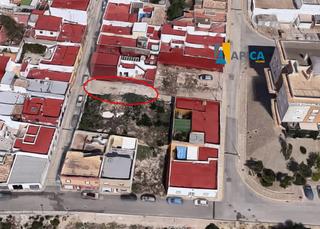Finca rústica a La Banda - Campo de Fútbol. Solar en venta en chiclana de la frontera, zona carabina