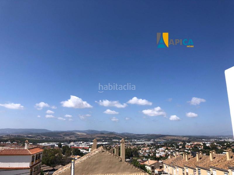 Foto b3cd0c77-e604-4739-8949-a97d6dcb9234. Casa adossada amb aparcament a La Granja - La Colina - Los Pastores Algeciras
