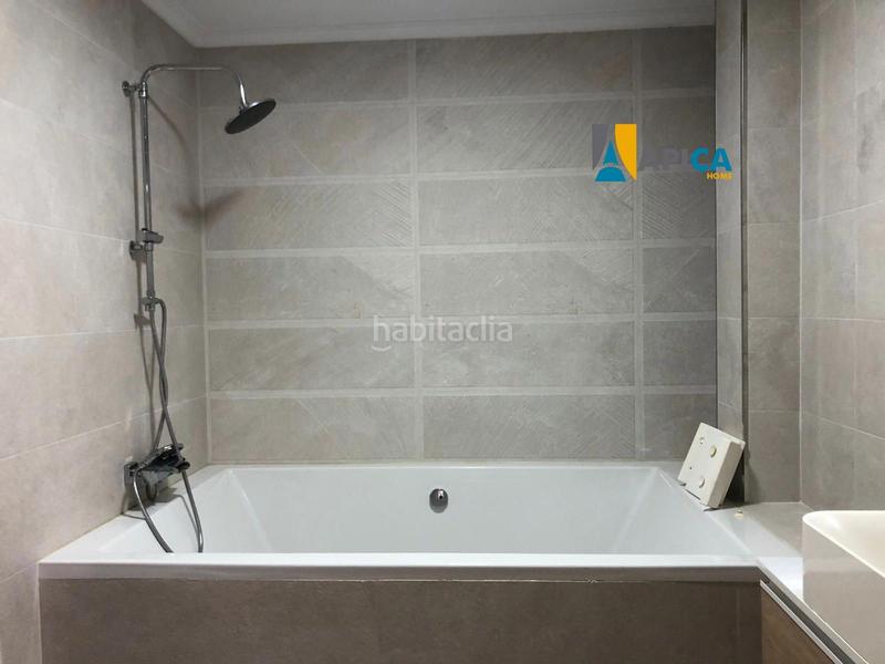 Foto dcb39cd8-3456-475d-8338-8040a694b9ec. Casa adossada amb aparcament a La Granja - La Colina - Los Pastores Algeciras
