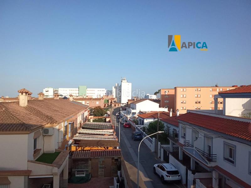 Foto 5a06454a-af9f-4e01-be8a-c71b182fa5db. Duplex with parking in El Rinconcillo Algeciras