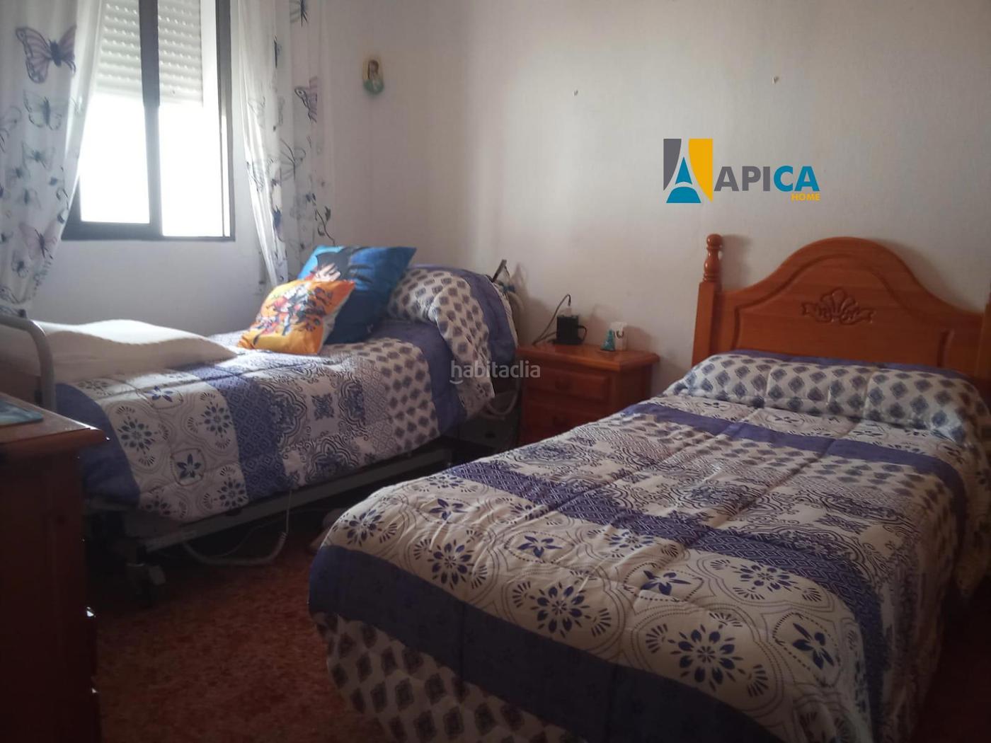 San Roque, piso y hostal en zona tranquila y privilegiada. San Roque