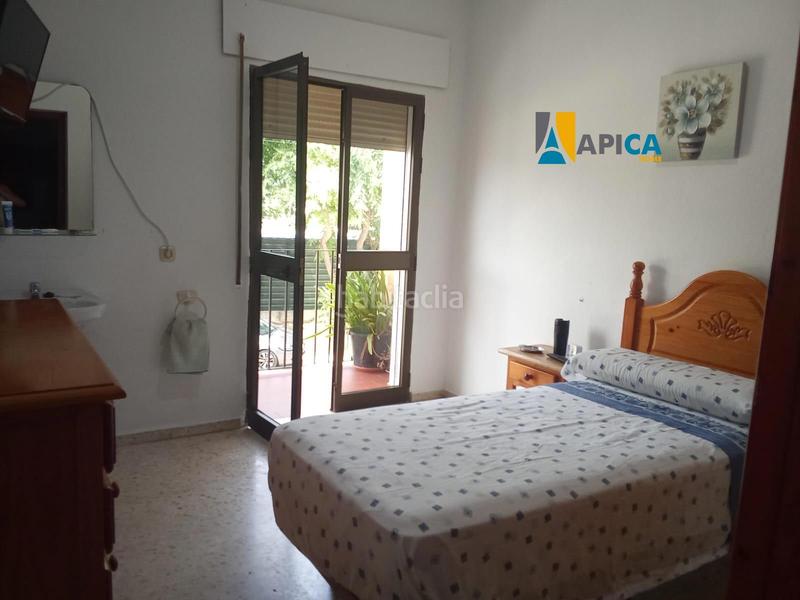 Foto bb986a76-e3a1-4a6b-824f-0c73ec933a4b. Piso , piso y hostal en zona tranquila y privilegiada. en San Roque