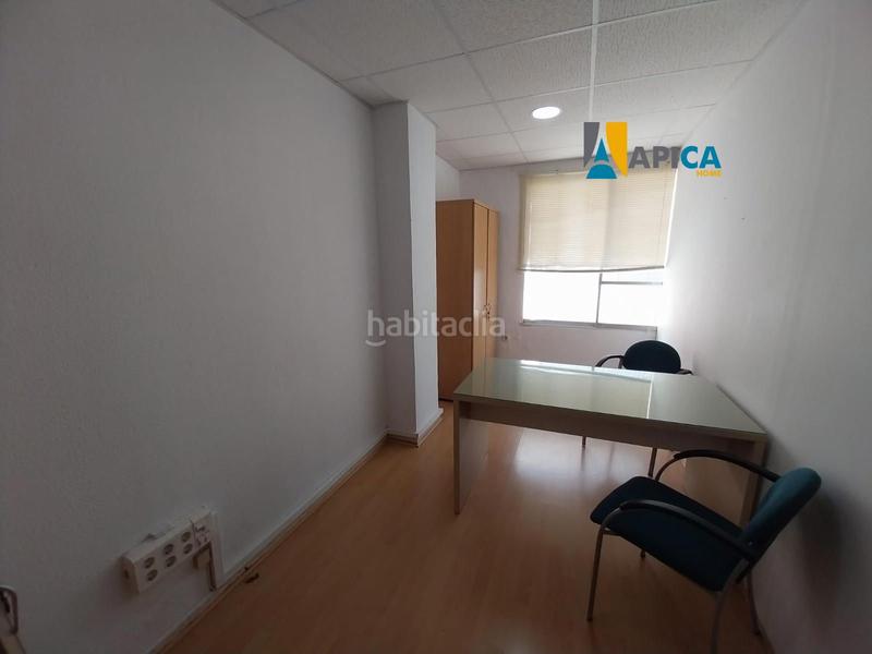 Foto c84a5e67-f072-452c-b9ea-0ae97d796735. Local commercial dans Paseo Marítimo - San José - La Laguna Cádiz