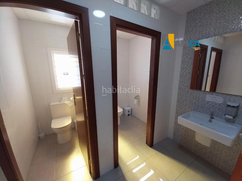 Foto e957751d-a748-406b-8639-5fb737bc0697. Local commercial dans Paseo Marítimo - San José - La Laguna Cádiz