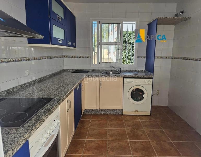 Foto 295aca2d-8e48-429d-8849-b429be6adbab. Casa adosada se vende casa adosada en un estado excelente, en Manilva