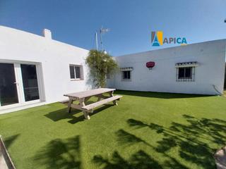 Chalet in Vejer. Chalet independiente en cañada ancha. vejer de la frontera.