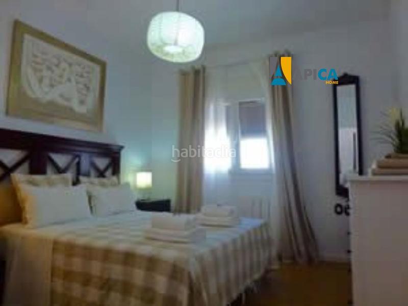 Foto 1c14c9e4-8c02-40a2-bcfb-535beae70220. Chalet avec parking piscine dans Los Gallos Chiclana de la Frontera